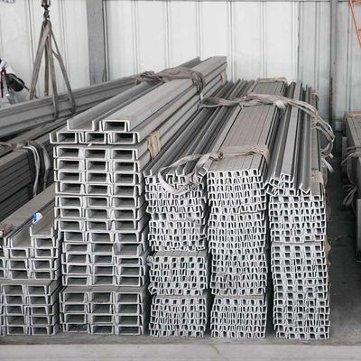 الملفات الصلبة المقاومة للصدأ ذات الشكل &quot;ج&quot; المسالجة بالساخن الدرجة 316 4 &quot;X 2&quot; X 0.25 &quot;