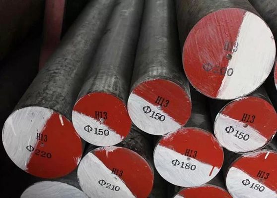 H13 أداة الفولاذ المستديرة قطب الفولاذ الكربوني 1.2344 الفولاذ الخفيف