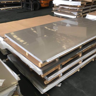 ASTM 300 سلسلة مارتنسيتيك الفولاذ المقاوم للتآكل العريض 1000 - 2000mm النهاية الملمعة